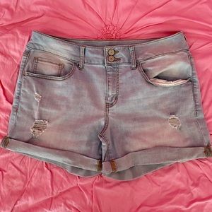 *Like New Condition* SO Midi Shorts
